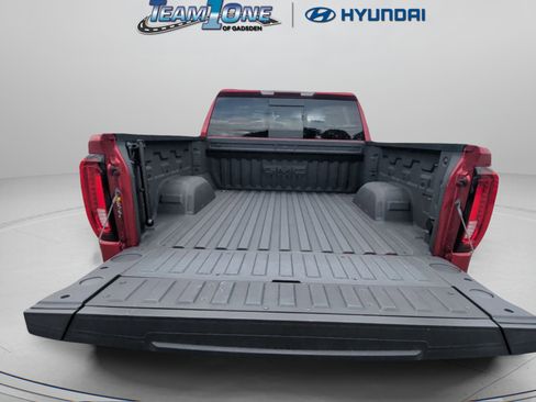 Used 2025 GMC Sierra 1500 SLT w/ SLT Premium Plus Package AWD/4WD image 16