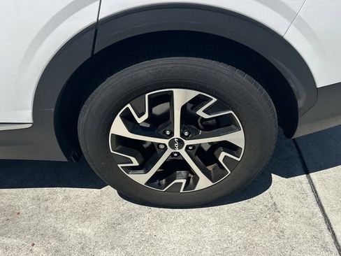 Certified 2024 Kia Sportage EX FWD image 12