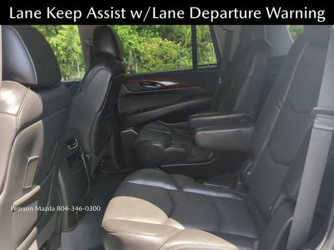 Used 2020 Cadillac Escalade Luxury AWD/4WD image 15