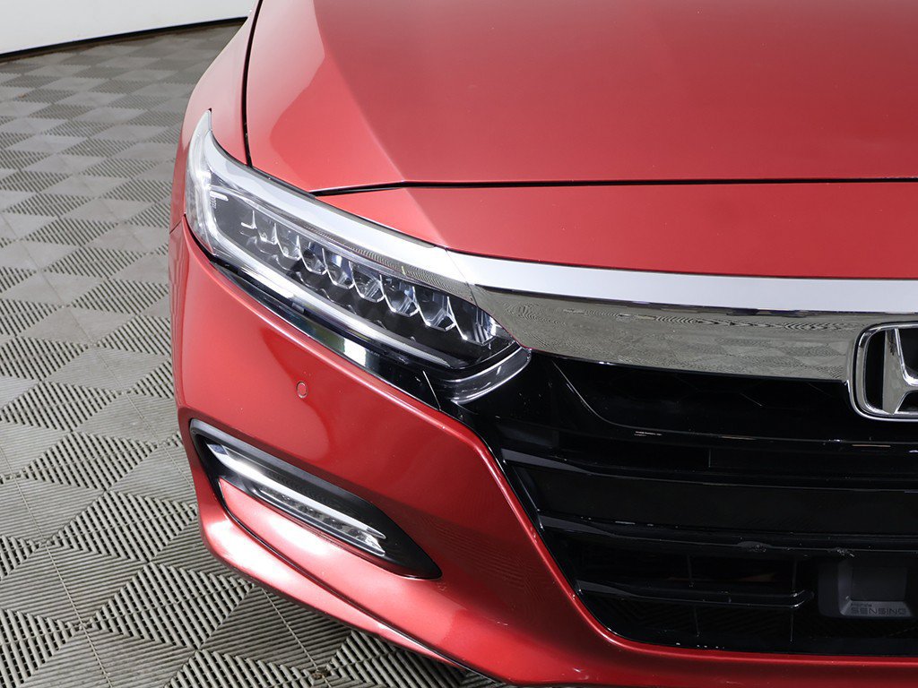 Used 2019 Honda Accord Touring image 16
