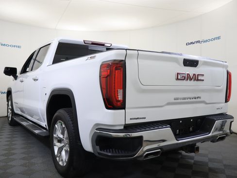 Used 2021 GMC Sierra 1500 SLT image 44