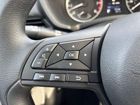 Used 2025 Nissan Sentra S image 23