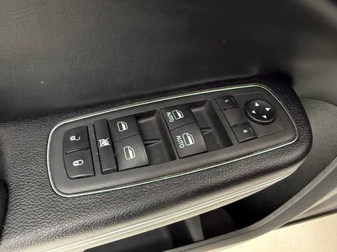 Used 2022 Dodge Charger SXT w/ Leather Interior Group RWD image 26