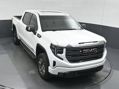 Used 2024 GMC Sierra 1500 AT4 w/ Technology Package AWD/4WD image 44