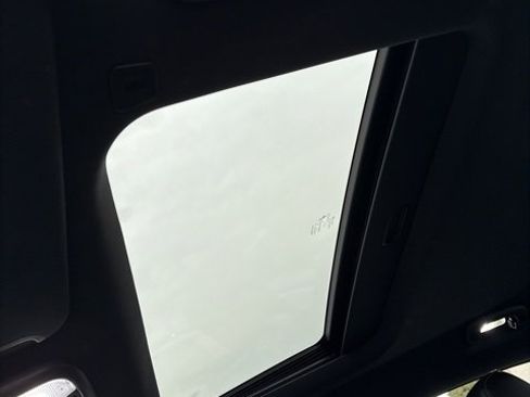 Used 2018 Dodge Charger GT image 20