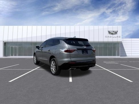 Used 2024 Buick Enclave Essence w/ Experience Buick Package FWD image 4