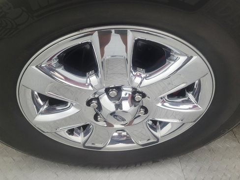 Used 2014 Ford F150 XLT w/ XLT Chrome Package RWD image 31