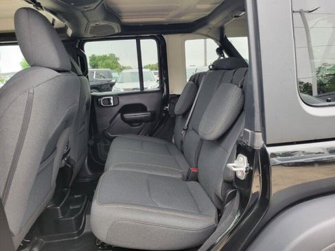 Used 2025 Jeep Wrangler Unlimited Sport S 4xe AWD/4WD image 28