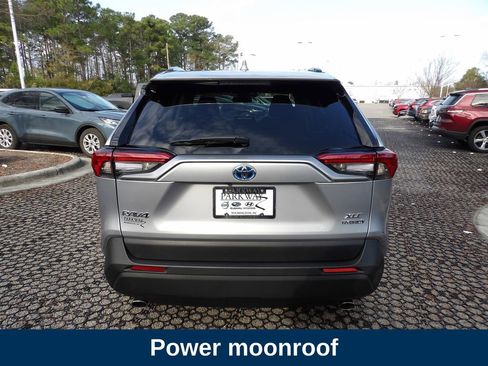 Used 2024 Toyota RAV4 XLE Premium w/ Weather Package AWD/4WD image 7