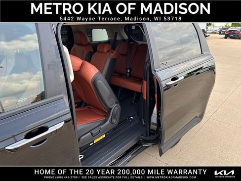 Used 2026 Kia Carnival EX FWD image 38