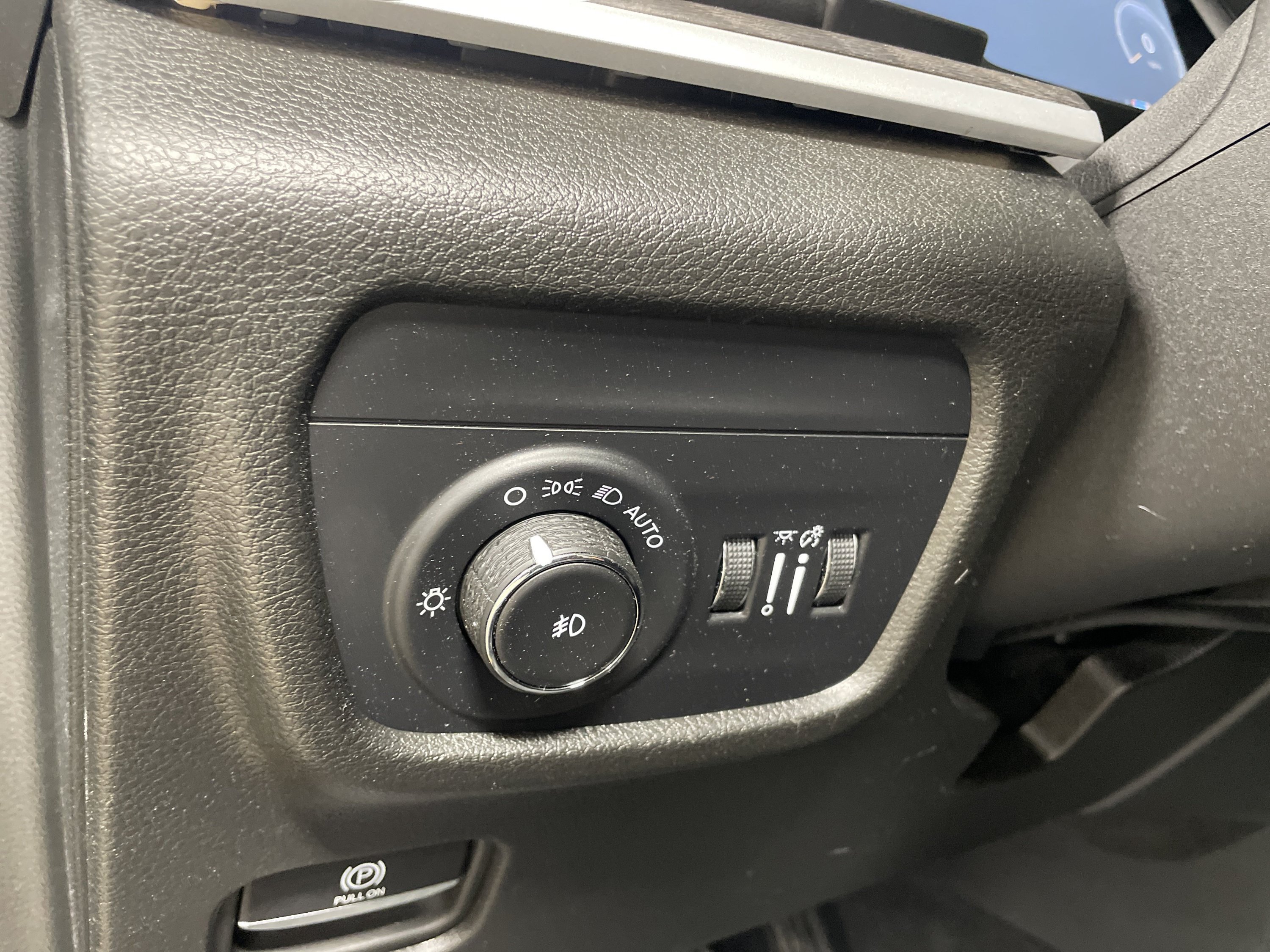 Used 2024 Jeep Grand Cherokee L Limited AWD/4WD image 20