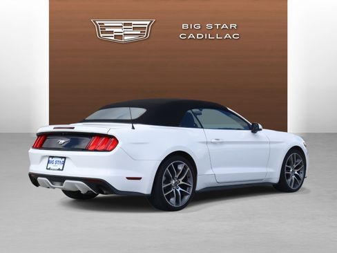 Used 2015 Ford Mustang Premium image 5
