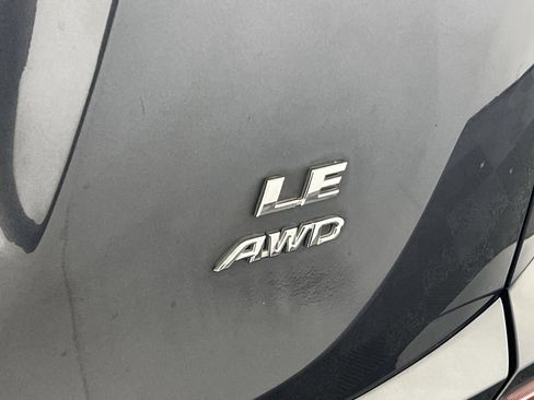 Used 2018 Toyota RAV4 LE image 26