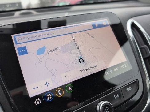 Used 2022 Chevrolet Equinox Premier image 17