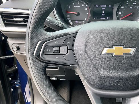 Used 2023 Chevrolet TrailBlazer LT w/ Convenience Package FWD image 20