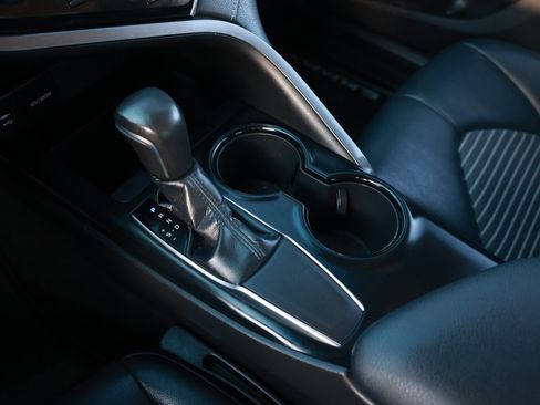 Used 2018 Toyota Camry SE w/ Audio Package image 45