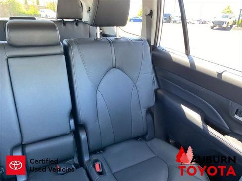Certified 2025 Toyota Grand Highlander AWD image 26
