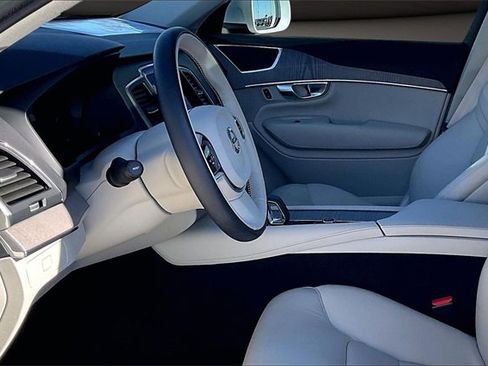 Used 2023 Volvo XC90 B6 Core w/ Protection Package Premier image 12