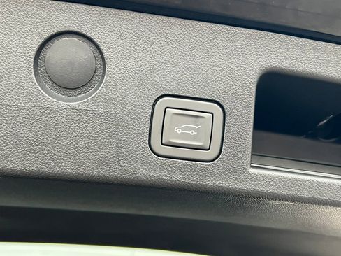 New 2026 GMC Terrain Elevation w/ Elevation Premium Package image 34