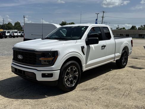 Used 2025 Ford F150 STX w/ Equipment Group 200A RWD image 3