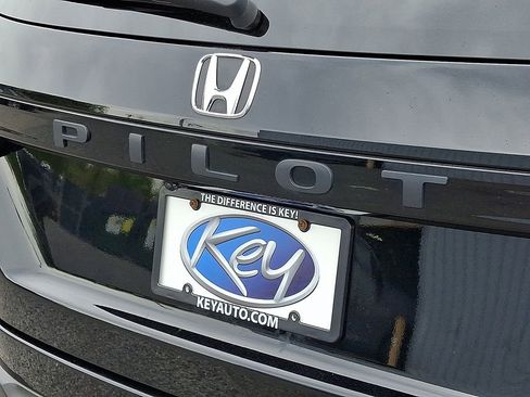Used 2023 Honda Pilot Elite image 38