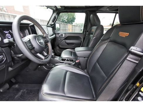 Used 2024 Jeep Wrangler Unlimited Sport AWD/4WD image 15