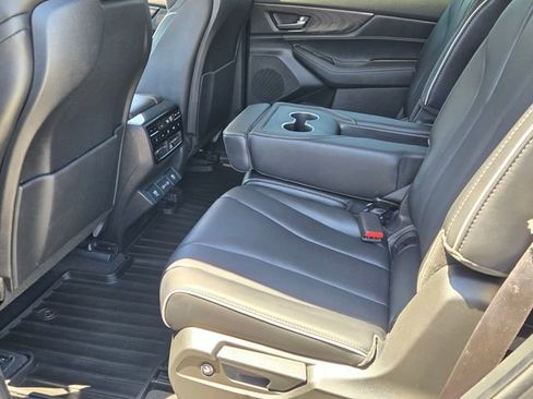 Certified 2024 Acura MDX SH-AWD w/ Advance Package image 11