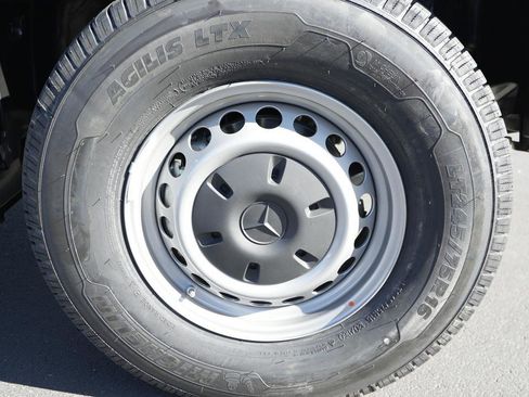 New 2026 Mercedes-Benz Sprinter 2500 image 21