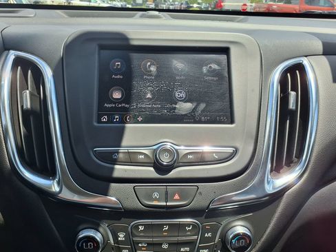 Used 2024 Chevrolet Equinox LT FWD image 27