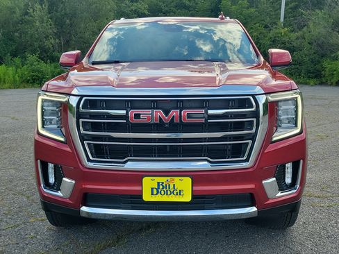 Used 2024 GMC Yukon XL SLT w/ SLT Luxury Package AWD/4WD image 2