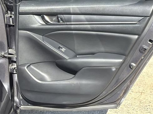 Used 2019 Honda Accord LX image 15