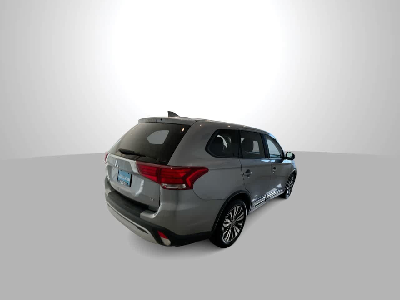 Used 2020 Mitsubishi Outlander SE AWD/4WD image 8