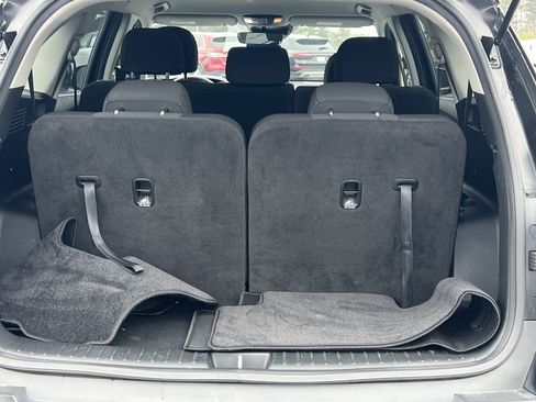 Used 2023 Kia Sorento LX image 23