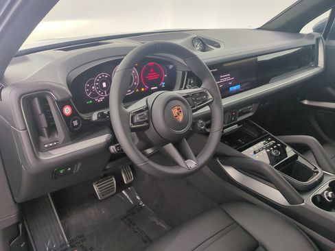 New 2026 Porsche Cayenne GTS AWD/4WD image 4