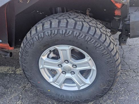 Used 2019 Jeep Wrangler Unlimited Sport S AWD/4WD image 36