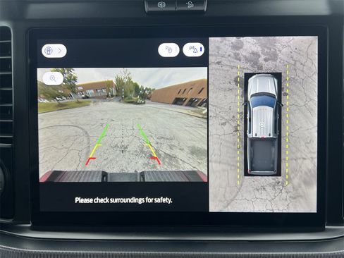 New 2026 Ford F350 Platinum image 3