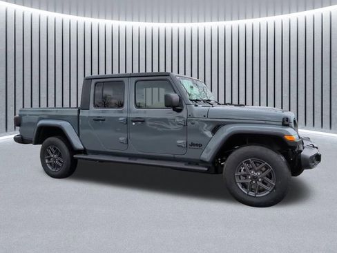New 2026 Jeep Gladiator Sport image 3