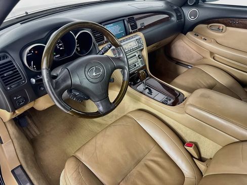 Used 2008 Lexus SC 430 Convertible w/ Preferred Accessory Pkg RWD image 11