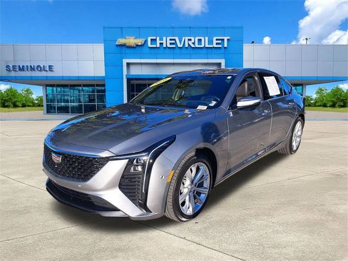 Used 2025 Cadillac CT5 Premium Luxury image 2