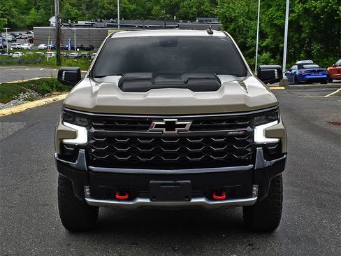 Used 2023 Chevrolet Silverado 1500 ZR2 w/ Technology Package AWD/4WD image 5