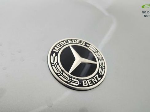 Used 2025 Mercedes-Benz GLS 450 4MATIC image 16