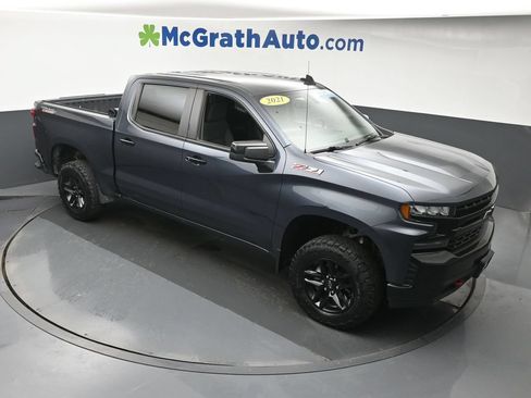 Used 2021 Chevrolet Silverado 1500 LT Trail Boss AWD/4WD image 3