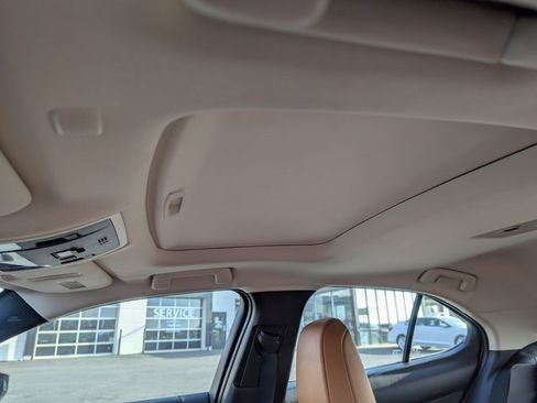 Used 2021 Lexus UX 250h w/ Premium Package image 25