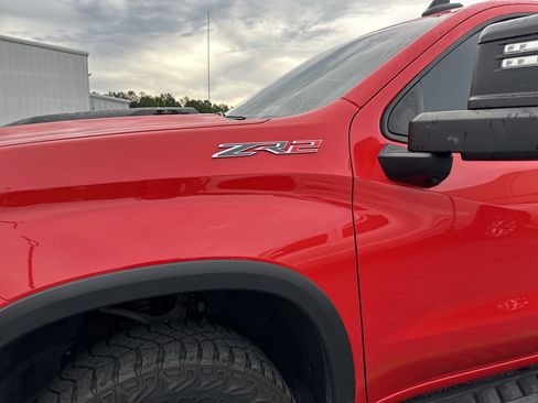 Used 2023 Chevrolet Silverado 1500 ZR2 w/ ZR2 Bison Edition AWD/4WD image 8