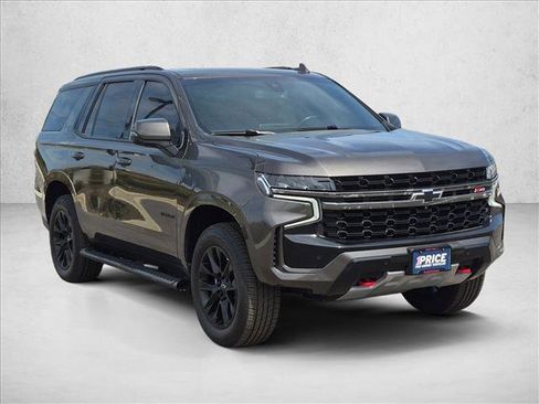 Used 2021 Chevrolet Tahoe Z71 w/ Z71 Signature Package AWD/4WD image 3