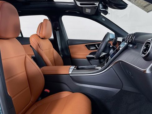 New 2026 Mercedes-Benz GLC 300 image 6
