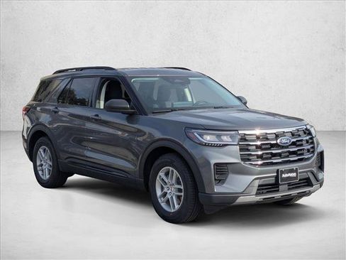 New 2026 Ford Explorer Active RWD image 7