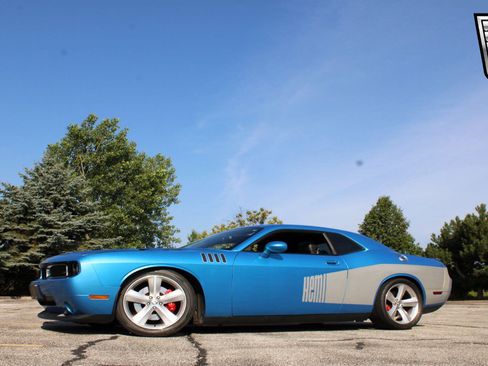 Used 2010 Dodge Challenger SRT8 w/ SRT Option Group II image 2