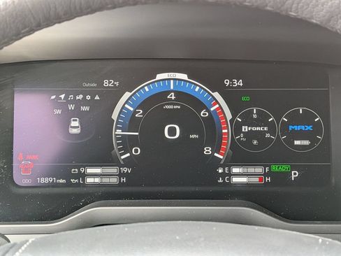 Used 2025 Toyota Sequoia Limited AWD/4WD image 20