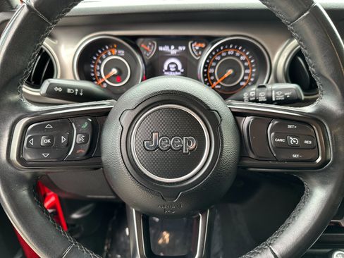 Used 2019 Jeep Wrangler Sport image 23